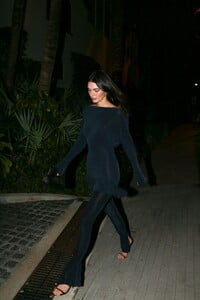 kendall-jenner-in-a-striking-midnight-blue-look-in-miami-02-08-2024-5.jpg