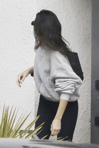 kendall-jenner-in-casual-outfit-los-angeles-02-04-2024-0.jpg