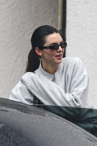 kendall-jenner-in-casual-outfit-los-angeles-02-04-2024-2.jpg