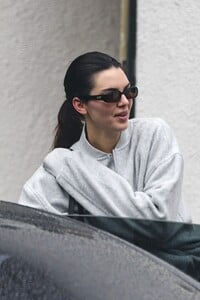 kendall-jenner-in-casual-outfit-los-angeles-02-04-2024-2.jpg