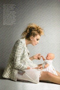 lily-donaldson_(3).thumb.jpg.86dd05f3c6cf791c62c734e90fd65c25.jpg