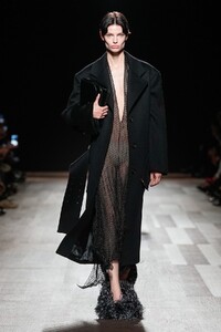mila ferragamofw24.jpg