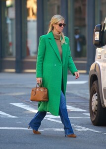 nicky-hilton-radiates-color-and-style-on-the-streets-of-nyc-02-07-2024-4.jpg