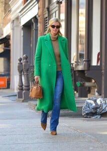 nicky-hilton-radiates-color-and-style-on-the-streets-of-nyc-02-07-2024-5.jpg