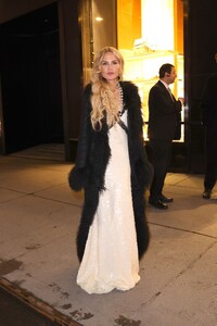 rachel-zoe-at-the-tod-s-madison-avenue-store-in-new-york-city-02-13-2024-2.jpg