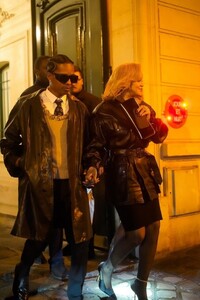 rihanna-exit-from-the-palais-de-l-elysee-in-paris-01-24-2024-3.jpg