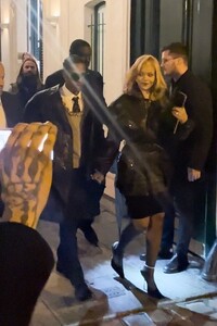 rihanna-exit-from-the-palais-de-l-elysee-in-paris-01-24-2024-4.jpg