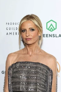 sarah-michelle-gellar-at-35th-annual-producers-guild-awards-in-hollywood-02-25-2024-4.webp