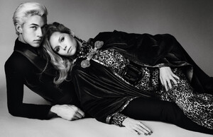 vogue-paris-may-2016_by_mario-testino_(5).thumb.jpg.d2bcb417381a78a08ece73798741a2df.jpg