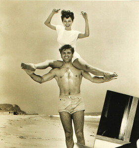 with burt0.jpg