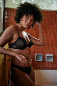 yse-soutien-gorge-triangle-armature-ne-le-dis-jamais-noir9.jpg