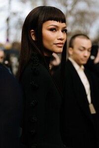 zendaya-schiaparelli-haute-couture-show-at-paris-fashion-week-01-22-2024-2.jpg