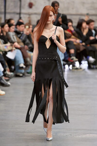 00046-rokh-fall-2023-ready-to-wear-credit-gorunway.thumb.jpg.475c806f1c0548c0764cf2a5fd1fc2bd.jpg