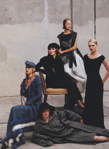 1997-9-Vogue-USA-Karen-1.jpg