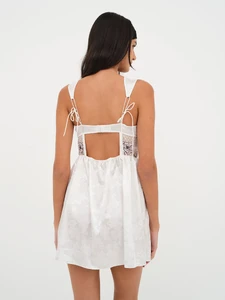 231005_BC_FLL_SP24_VS_SKSP1864-WHITE_PINK_0045_V1.webp