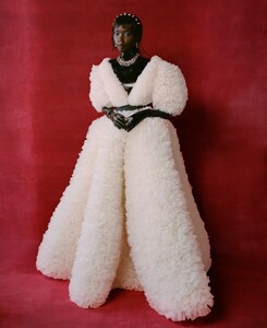 30836_GVS_VogueGlobal_8A-05_112823_RT1_V3_QC.thumb.jpg.42f7499ab675ab0f41e86130e02db94a.jpg