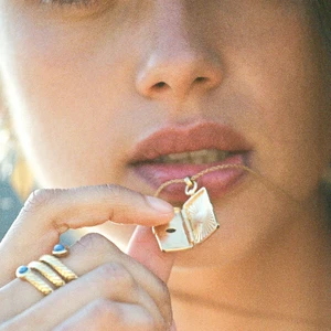 35 Meri_Locket_4.webp