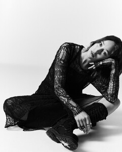 451424362_alycia-debnam-carey-6.jpg