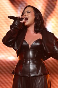 452017595_demi-14.jpg