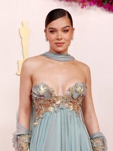 452558422_hailee-61.jpg