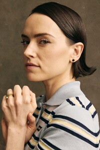 452619534_daisy-ridley-004.jpg