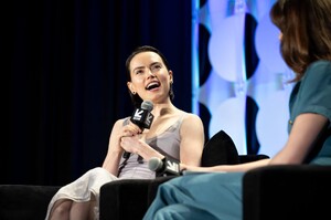 452619554_daisy-ridley-003.jpg