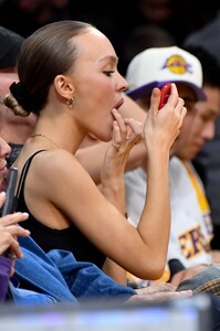453170161_gty-hollywoodfan-13.jpg