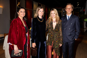 453511563_dianna-agron-19.jpg