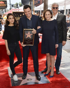 AMK-Events2019-SethMacFarlaneHonoredattheHollywoodWalkOfFame-006.jpg