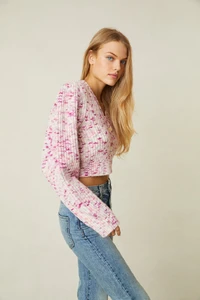 AVIGNON_CROP_CARDIGAN-BERRY_MEDLEY-LK308-1517_003.webp