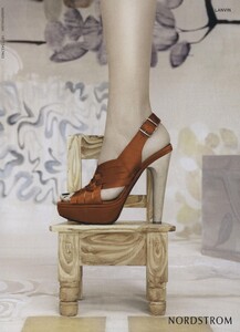 Afanador_Nordstrom_Shoes_Collection_2009_05.thumb.jpg.24cb7bdde622cdeb91c0cb3694698e59.jpg