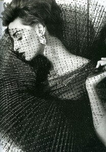 Aly_Dunne_Gianfranco_Ferre_FW1991_Gian_Paolo_Barbieri_07.jpg