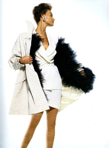 Aly_Dunne_Gianfranco_Ferre_FW1991_Gian_Paolo_Barbieri_12.jpg