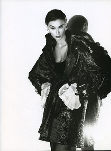 Aly_Dunne_Gianfranco_Ferre_FW1992_Gian_Paolo_Barbieri_07.jpg