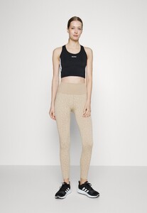 BjrnBorgSEAMLESSLIGHT-Leggings-offw-001.thumb.jpg.6ea01465b02e380d6dee32c3c18b27d7.jpg