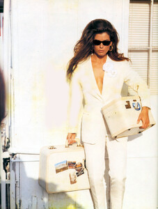 Carre_Otis_VogueIT_May1992_Isabel_Snyder_03.jpg