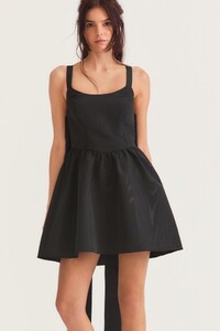 D1585-1141-SPIN-DRESS-BLACK-002.jpg