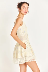 D1992-1572-CERONNEDRESS-LAVENDERWHISPY-002.webp