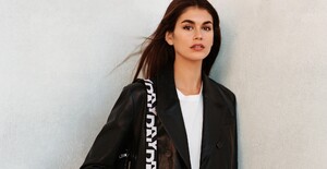 DKNY_Essentials_PLP.jpg