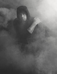 Eminem-cover-story-1-769x1000.thumb.jpg.6d9114f9376404068e8a1bec1613e264.jpg