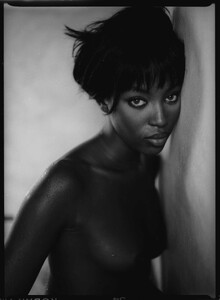 Fabrizio_Ferri_Beauty_Naomi_4.jpg
