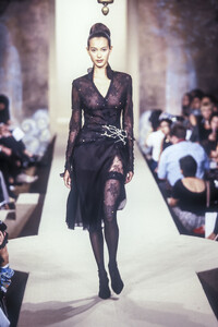 HanaeMori1998HauteCouture45.thumb.jpg.413d0a556495349044384786e54bd532.jpg