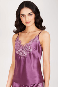 Heather-silk-camisole.thumb.jpg.09687e31526249e0aadb2982f6c25a85.jpg