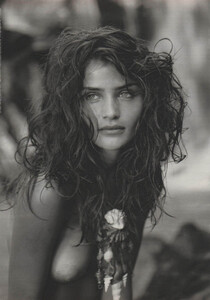 Helena_Christensen_MarieClaireIT_April1992_04.thumb.jpg.cf83aa19d33426eb4973c2da88494da9.jpg