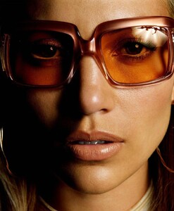 JLO_03.thumb.jpg.3df0b776c8c2f8f34bf07832cf662bd5.jpg