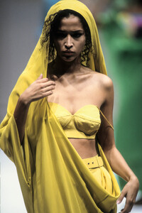 LucianoSoprani1991SS11.thumb.jpg.be4c14e3e597251a6546946e66f46f34.jpg