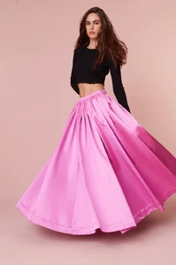 MINITASKIRT-MAGENTA_000.webp