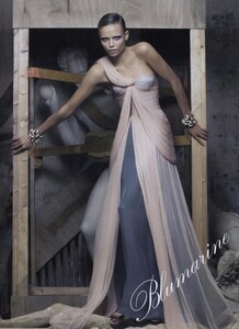 McDean_Blumarine_Spring_Summer_2009_02.thumb.jpg.ed0574656d86ca44a0d1bb717bae841a.jpg