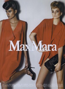 McDean_Max_Mara_Spring_Summer_2009_03.thumb.jpg.6ebbae7379b781b9f092014f1467ede1.jpg