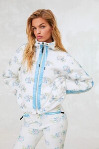 NINETTAFLEECEJACKET-ALPINEFROST-001.jpg